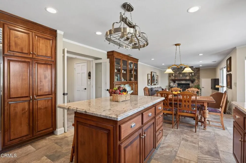 550 Buckboard Lane Ojai, CA 93023