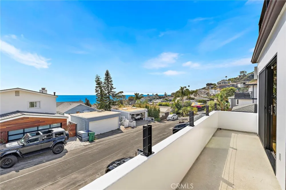 2966 Terry Road Laguna Beach, CA 92651