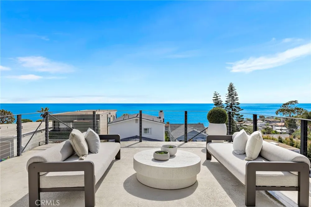 2966 Terry Road Laguna Beach, CA 92651