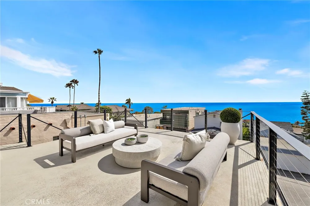 2966 Terry Road Laguna Beach, CA 92651