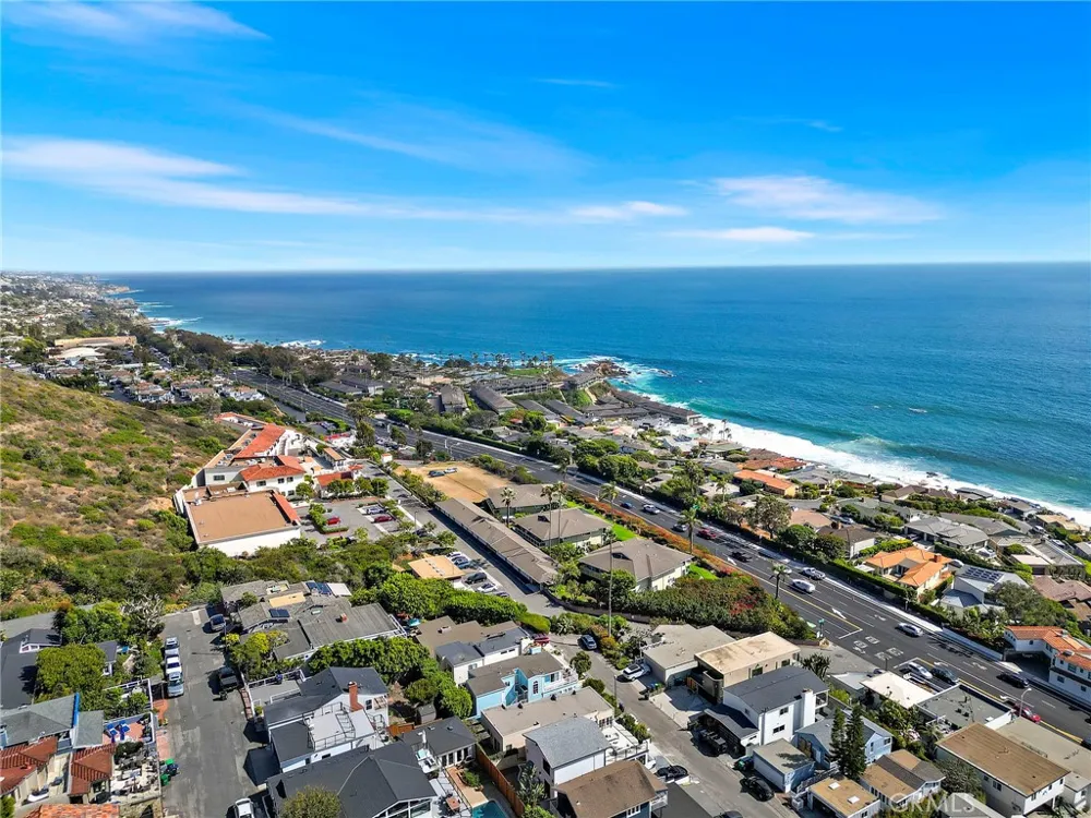 2966 Terry Road Laguna Beach, CA 92651