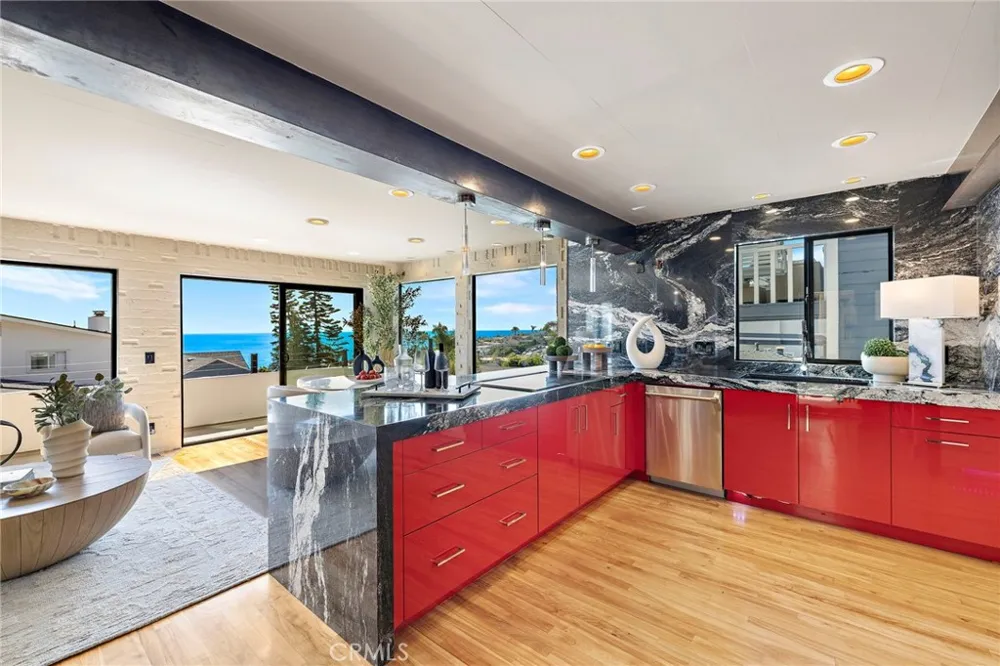 2966 Terry Road Laguna Beach, CA 92651