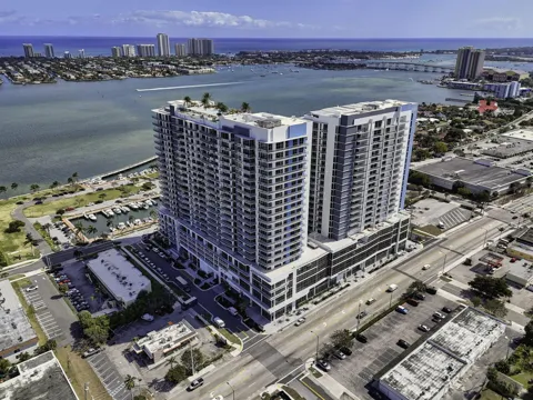 220 Lake Shore Drive #617