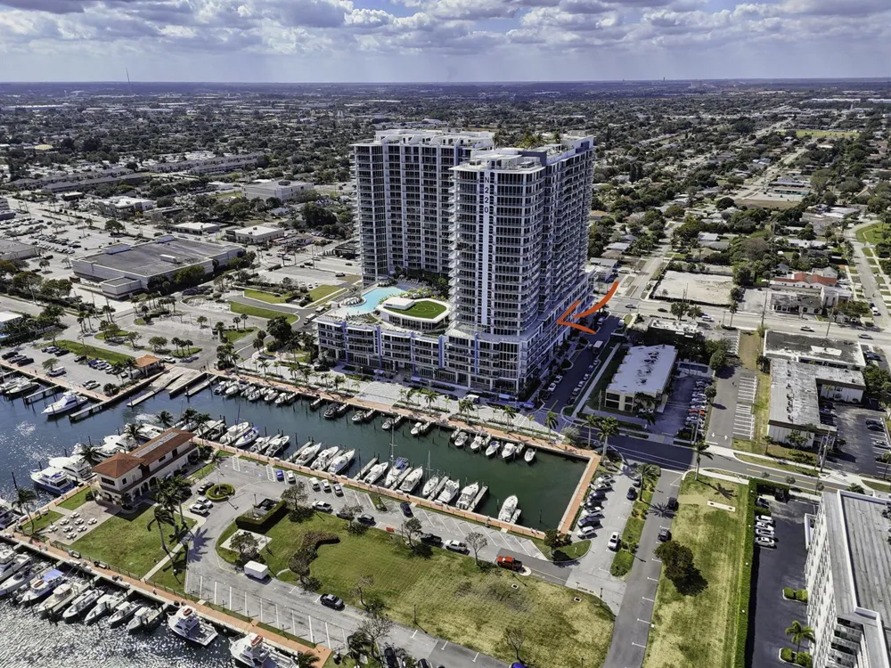 220 Lake Shore Drive #617 Lake Park, FL 33403