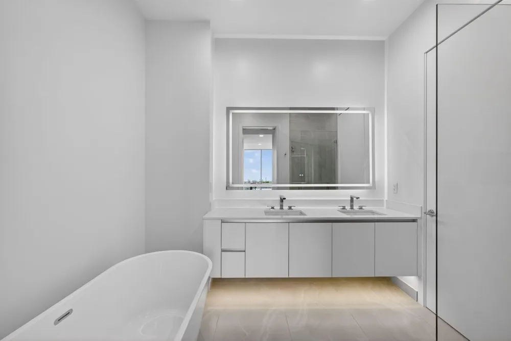 220 Lake Shore Drive #617 Lake Park, FL 33403