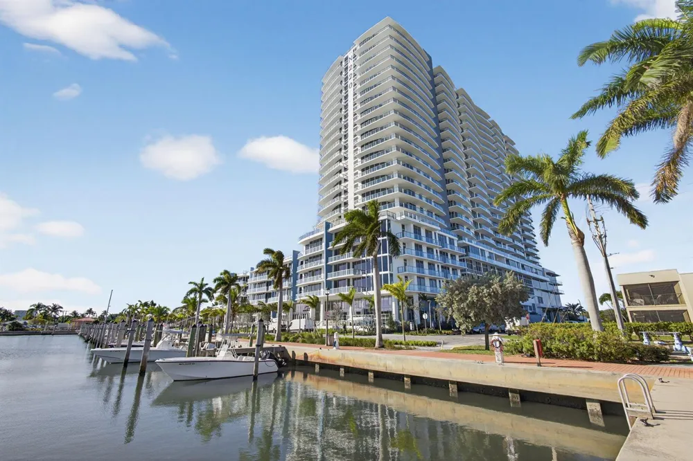 220 Lake Shore Drive #617 Lake Park, FL 33403