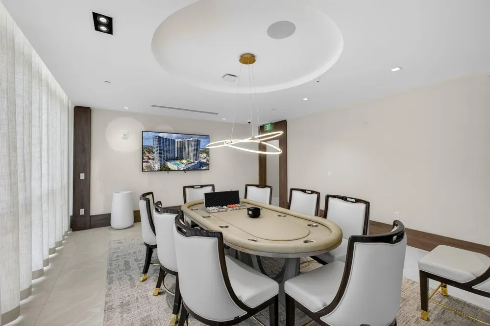 220 Lake Shore Drive #617 Lake Park, FL 33403