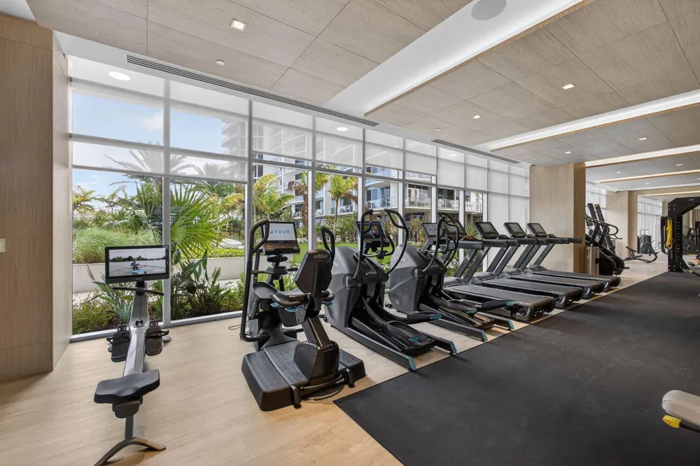 220 Lake Shore Drive #617 Lake Park, FL 33403