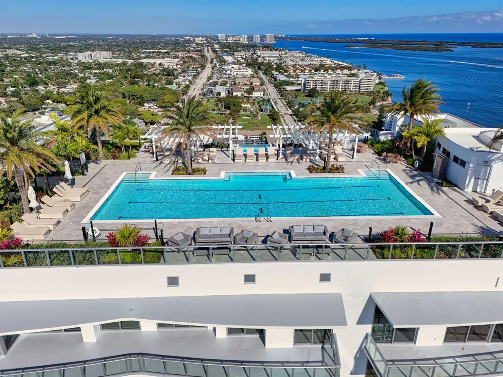 220 Lake Shore Drive #617 Lake Park, FL 33403