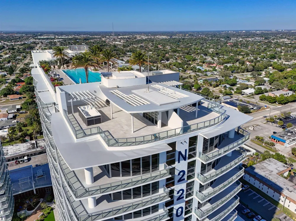 220 Lake Shore Drive #617 Lake Park, FL 33403