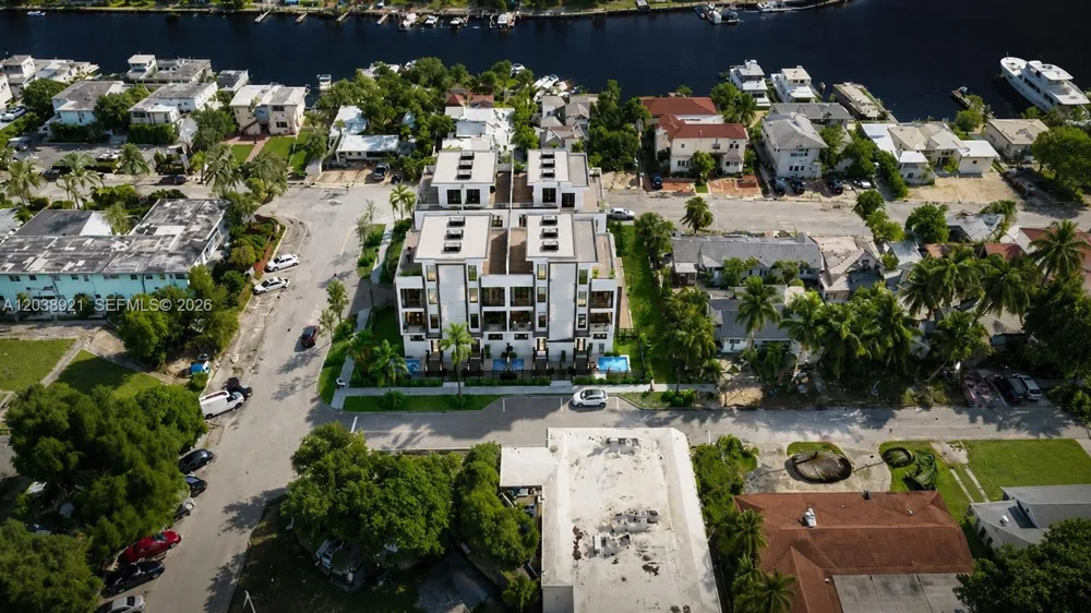 840 NE 19th Way Fort Lauderdale, FL 33304