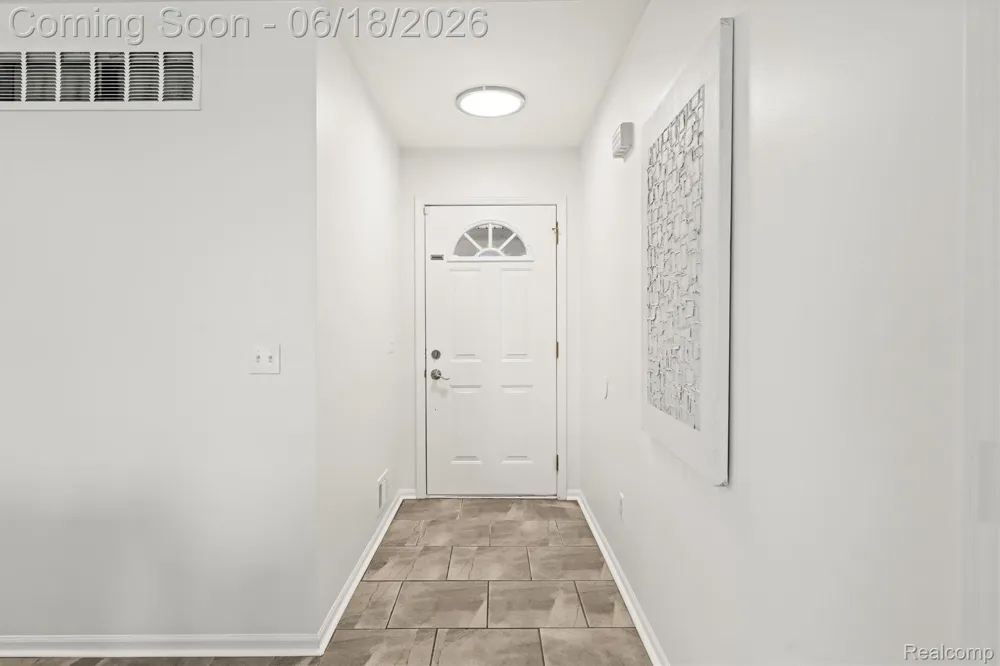 13416 McGuire Street Taylor City, MI 48180