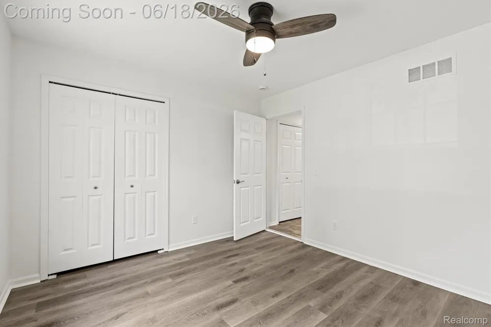13416 McGuire Street Taylor City, MI 48180