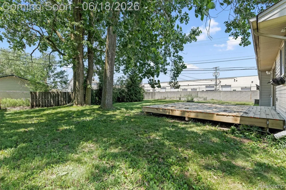13416 McGuire Street Taylor City, MI 48180