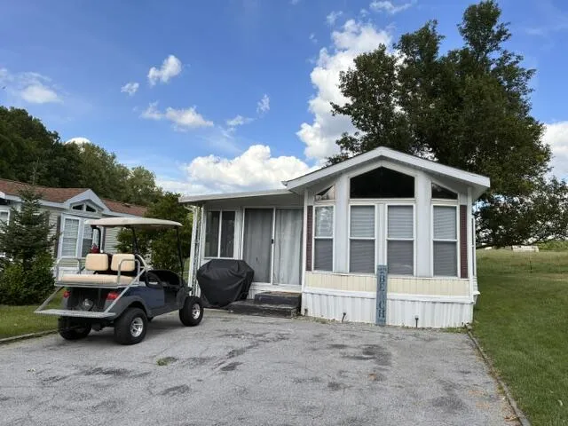 731 Bayside Lane Kinderhook Township, MI 49036