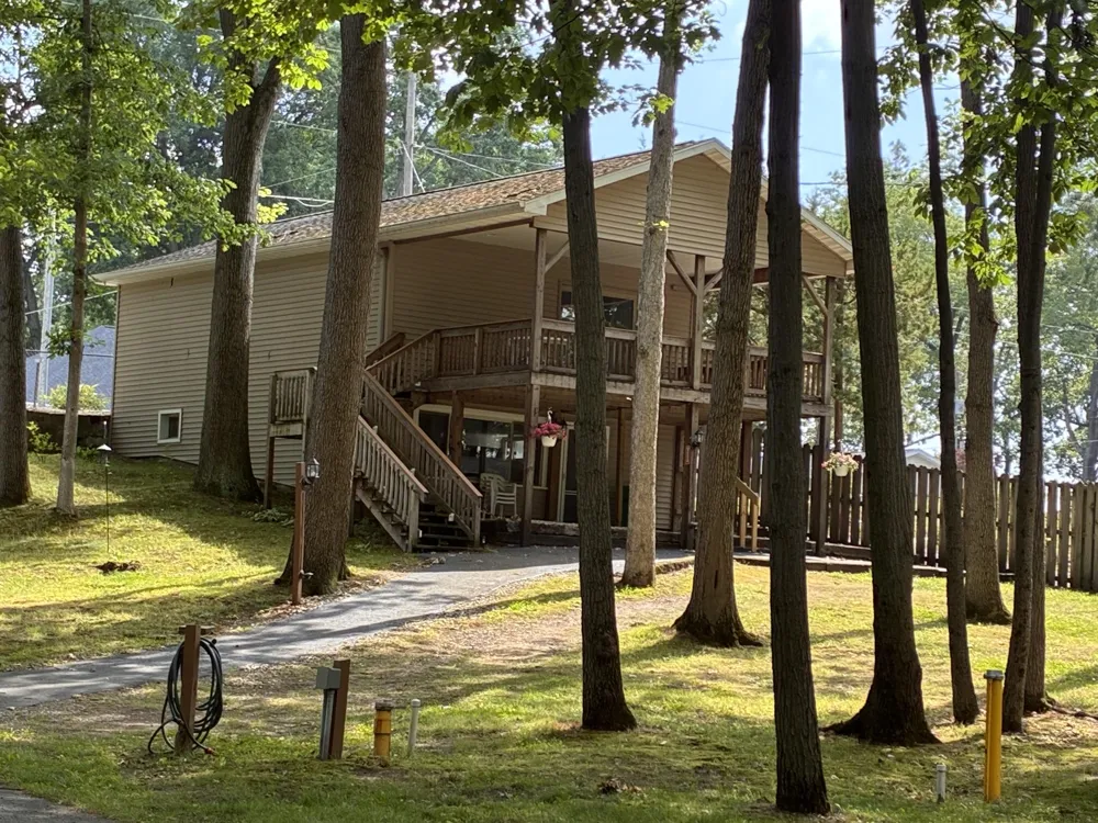 731 Bayside Lane Kinderhook Township, MI 49036
