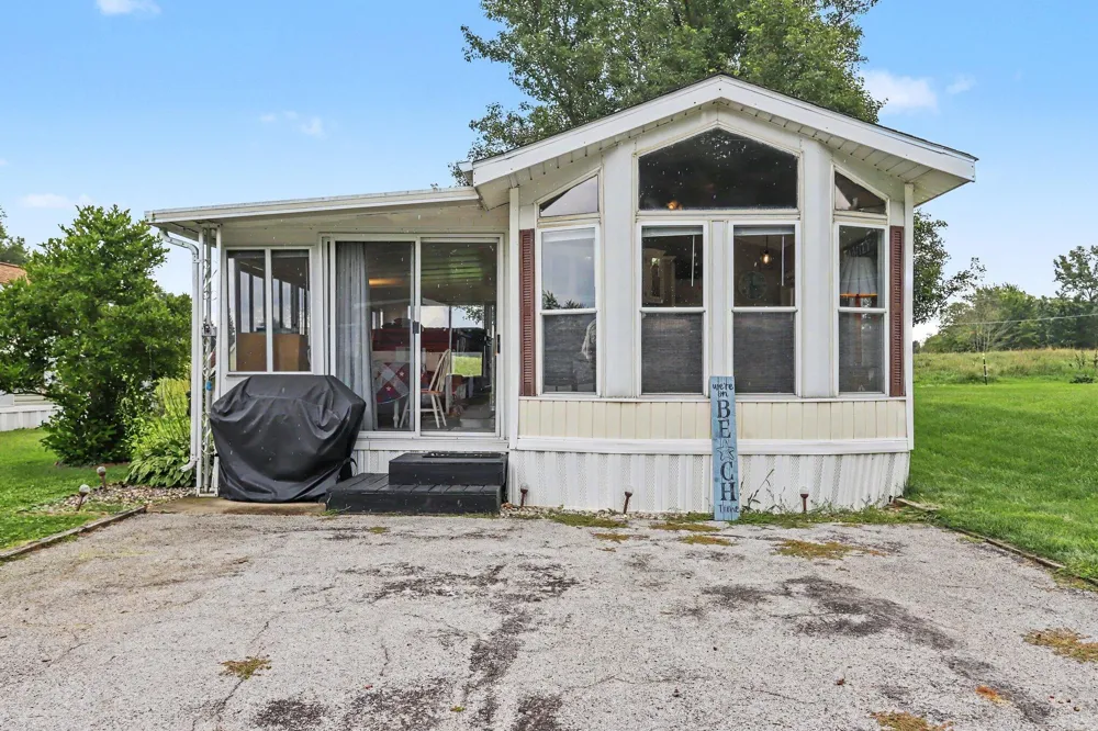 731 Bayside Lane Kinderhook Township, MI 49036