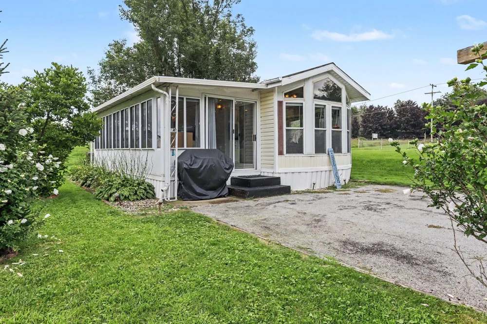 731 Bayside Lane Kinderhook Township, MI 49036