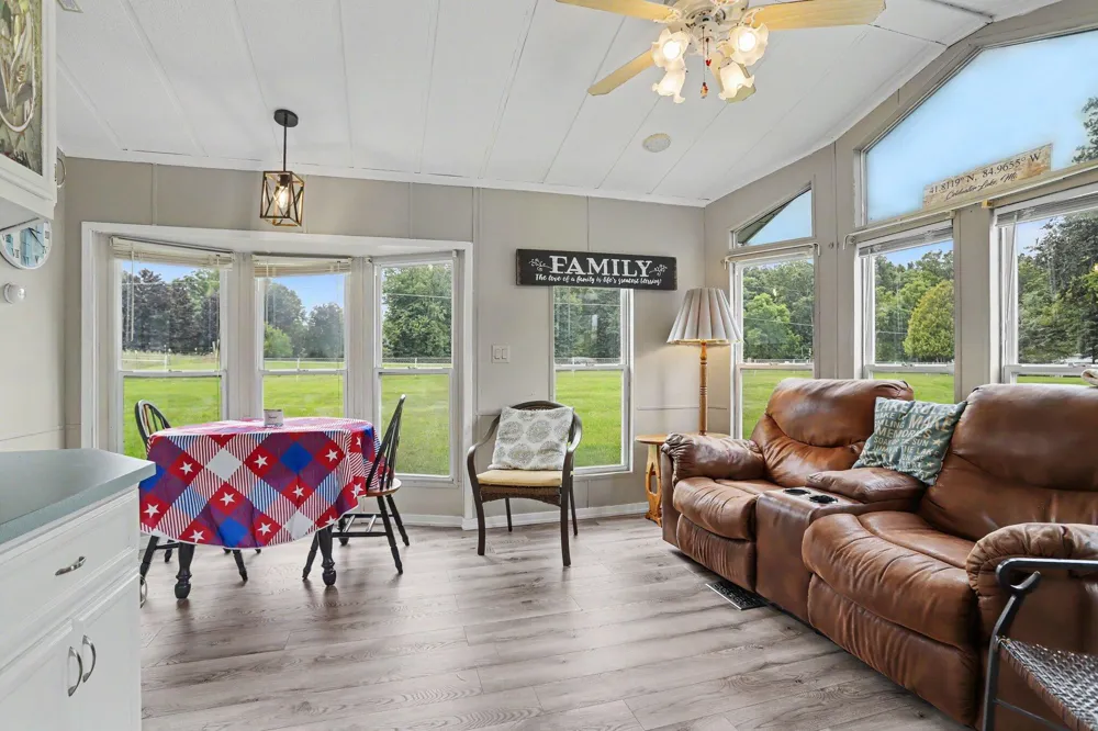 731 Bayside Lane Kinderhook Township, MI 49036
