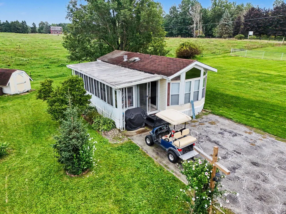 731 Bayside Lane Kinderhook Township, MI 49036