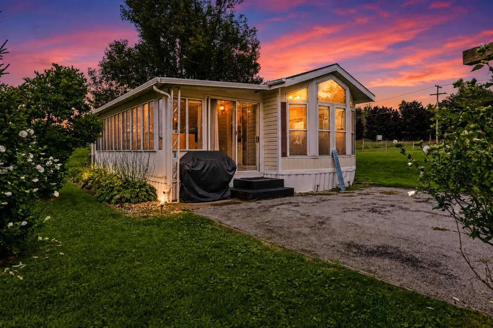 731 Bayside Lane Kinderhook Township, MI 49036