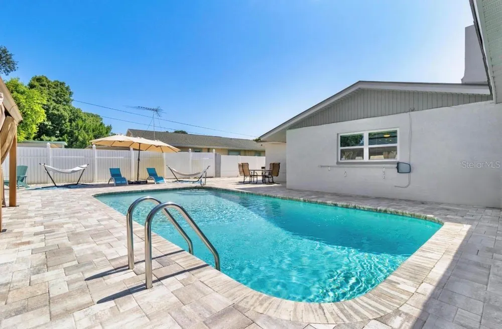 5127 CAESAR WAY S St Petersburg, FL 33712