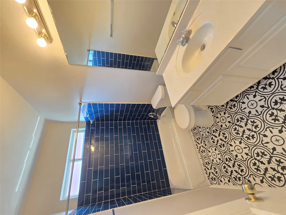 7509 Lazy Creek Drive Austin, TX 78724