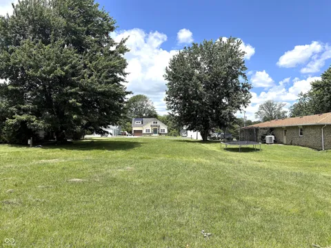 66 SW Santee Drive