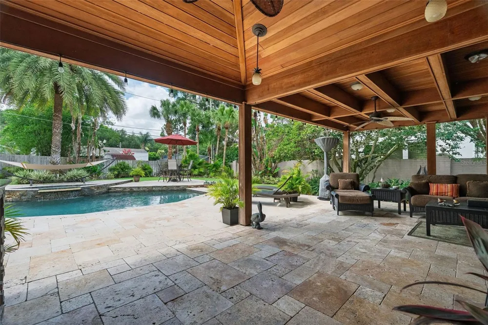 830 LAKE DAVIS DRIVE Orlando, FL 32806