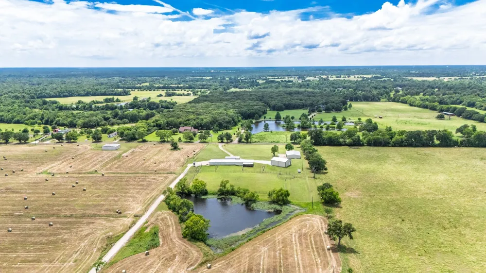 609 County Road 2421 Como, TX 75431
