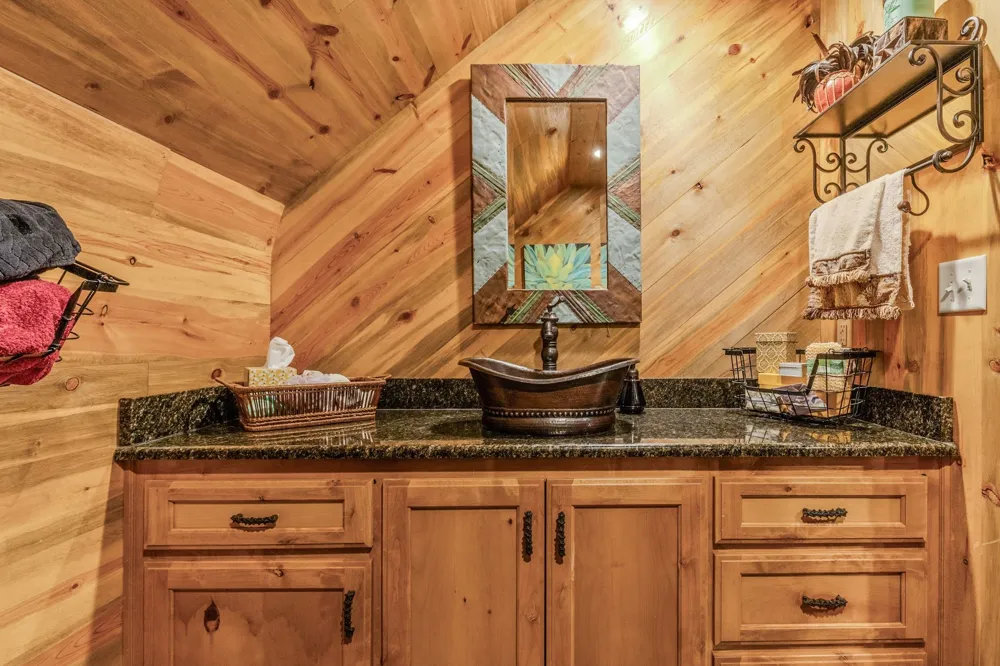 609 County Road 2421 Como, TX 75431