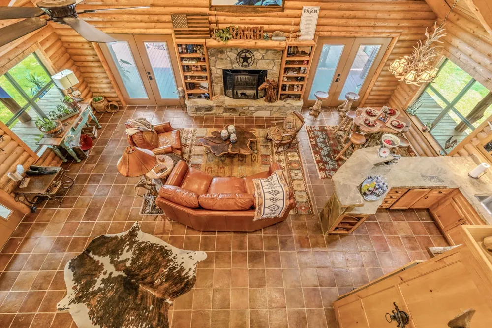 609 County Road 2421 Como, TX 75431