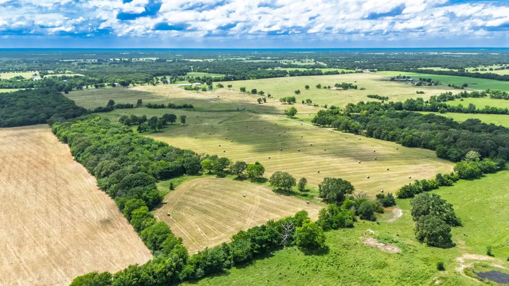 609 County Road 2421 Como, TX 75431