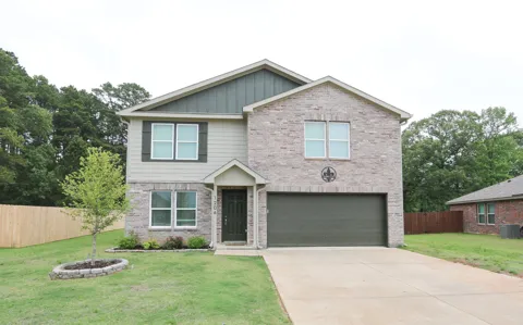 1206 River Oaks Lane