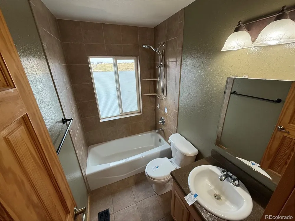 22500 Cow Circle Ramah, CO 80832