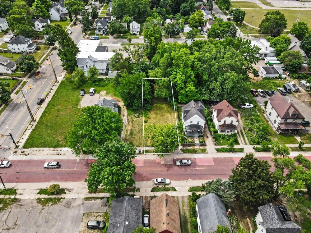 1016 E Vine Street Kalamazoo, MI 49001