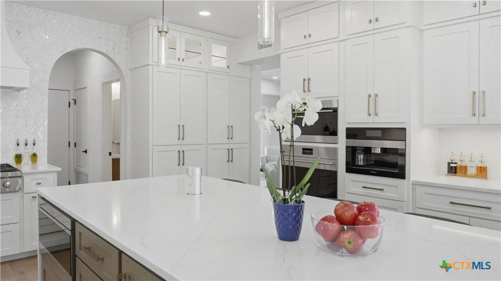 8711 Deer Leap Boerne, TX 78015