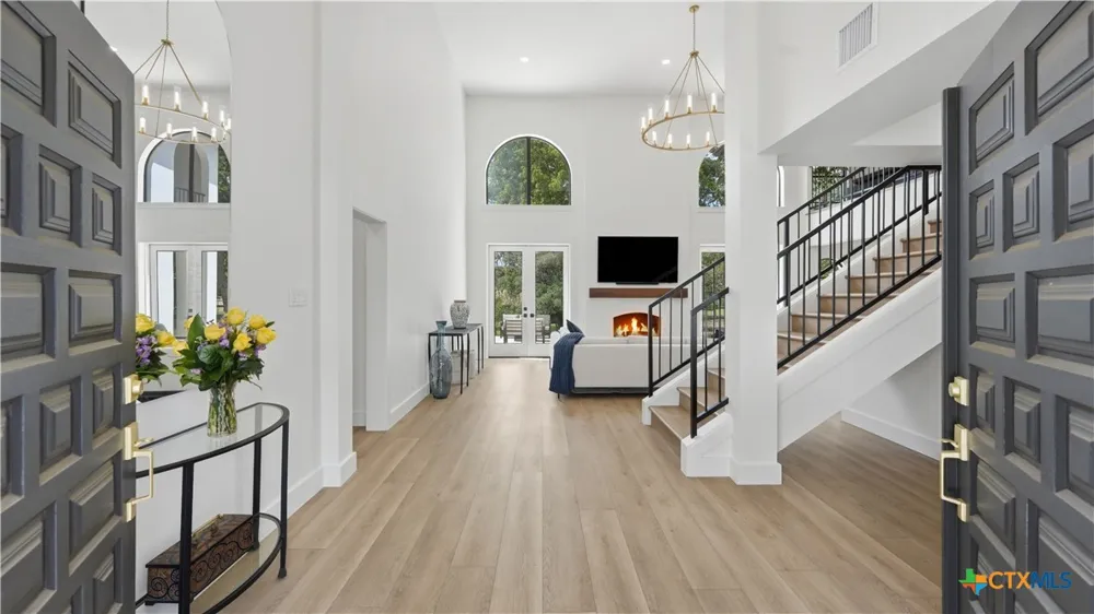 8711 Deer Leap Boerne, TX 78015