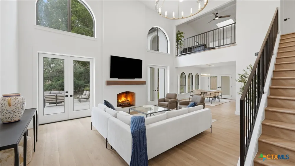 8711 Deer Leap Boerne, TX 78015
