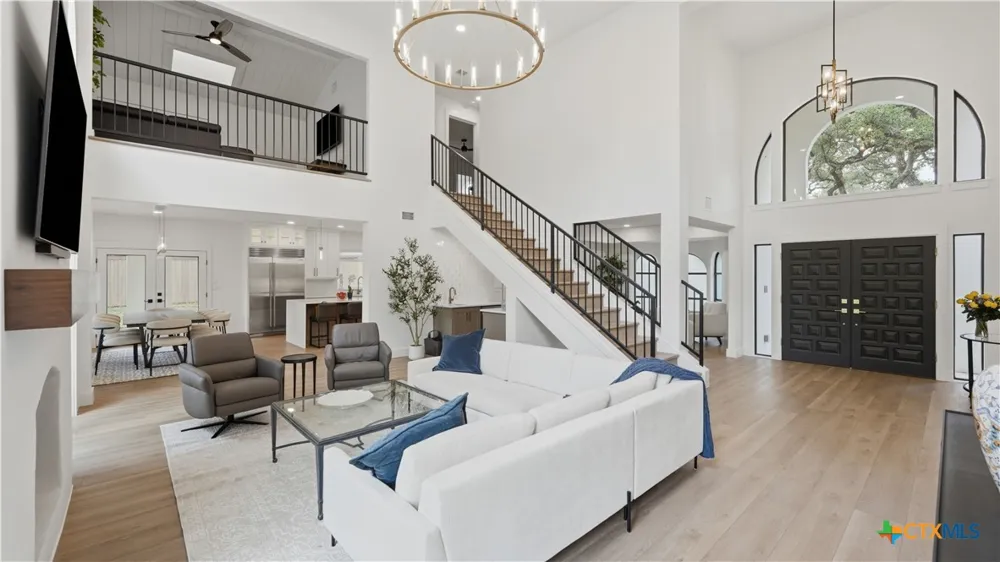 8711 Deer Leap Boerne, TX 78015