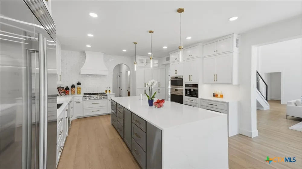 8711 Deer Leap Boerne, TX 78015