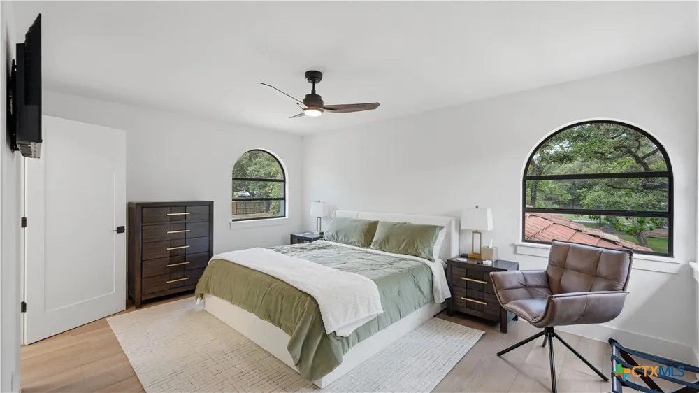 8711 Deer Leap Boerne, TX 78015
