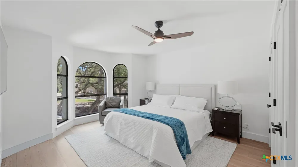 8711 Deer Leap Boerne, TX 78015
