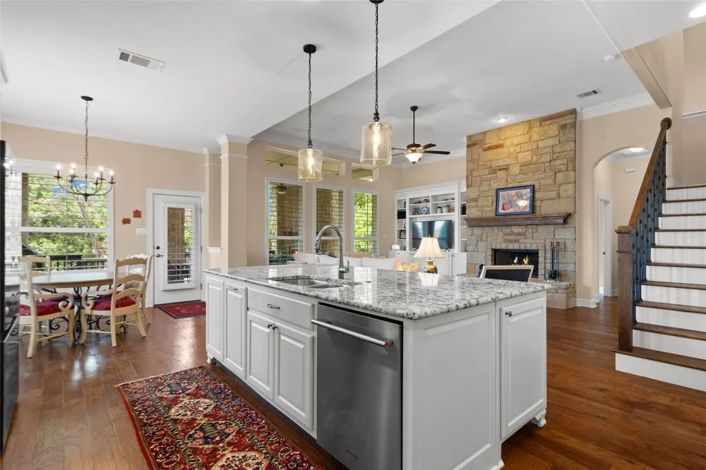 18605 Amberg Place Austin, TX 78738
