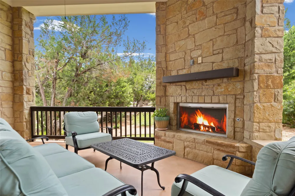 18605 Amberg Place Austin, TX 78738