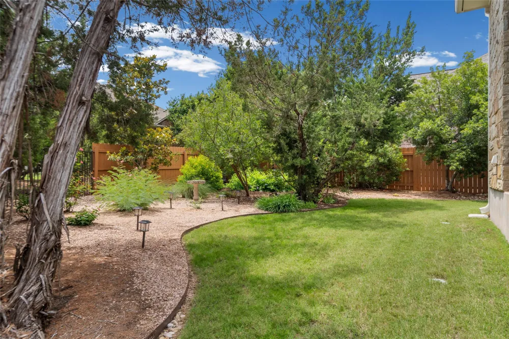 18605 Amberg Place Austin, TX 78738