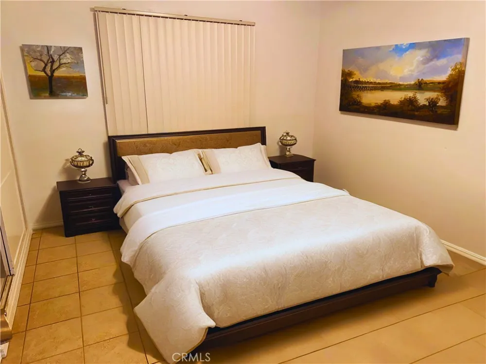 843 W Walnut #B Monrovia, CA 91016