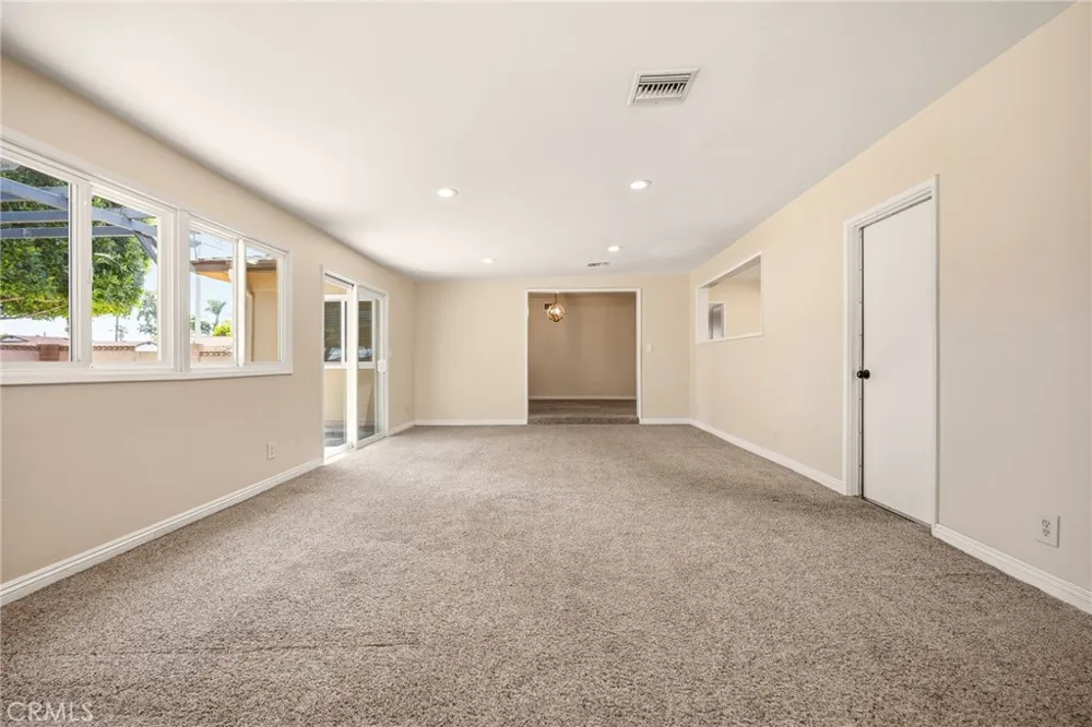 1225 W Glenmere West Covina, CA 91790