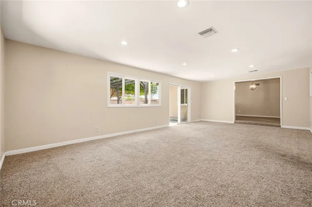 1225 W Glenmere West Covina, CA 91790