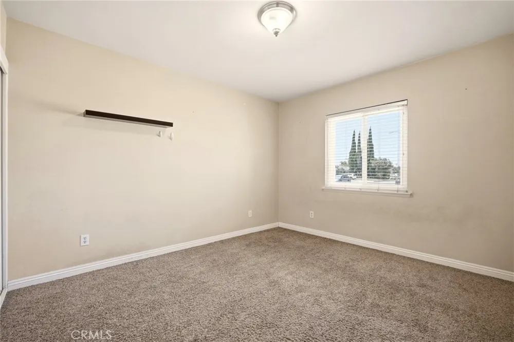 1225 W Glenmere West Covina, CA 91790